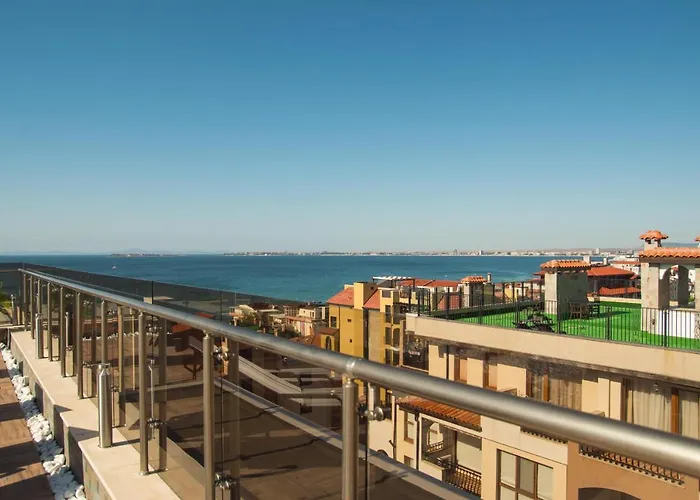 луксозен влас аристо דירה *